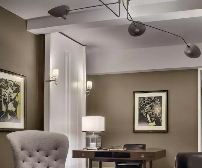 Superior-sviitti, The Carlyle, A Rosewood