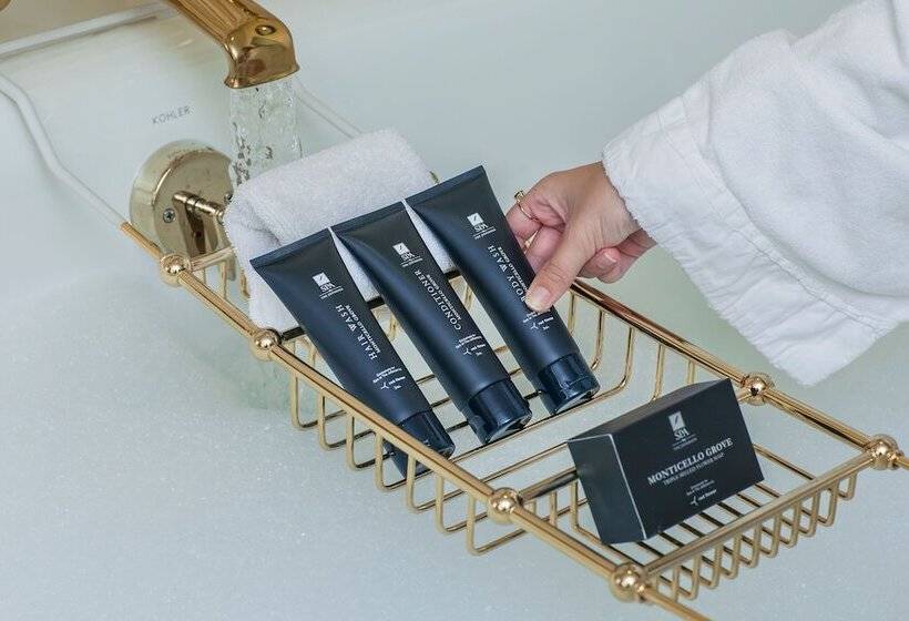 Номер Deluxe, The Jefferson