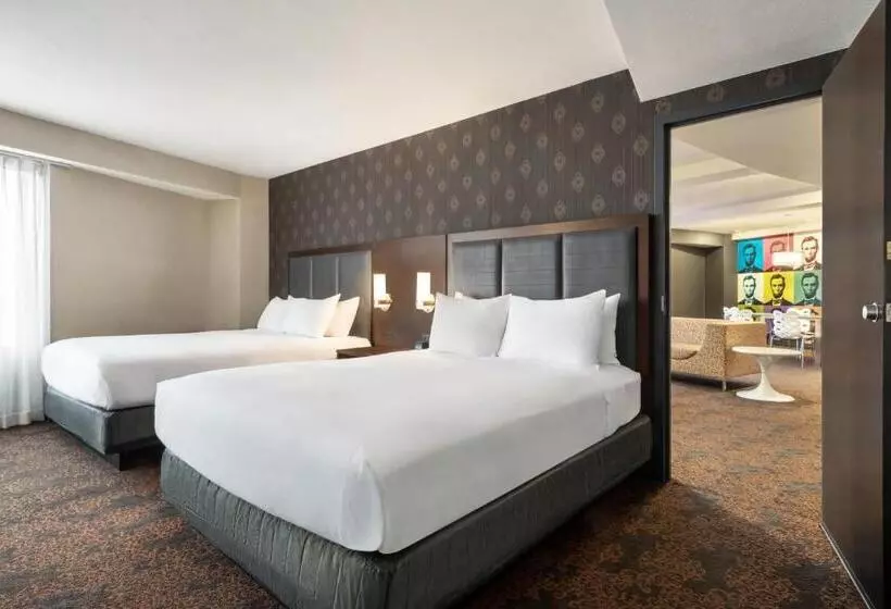 سوییت, Wyndham Springfield City Centre