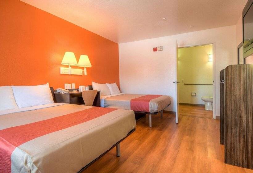 Номер Deluxe, Motel 6 Chula Vista, Ca   San Diego