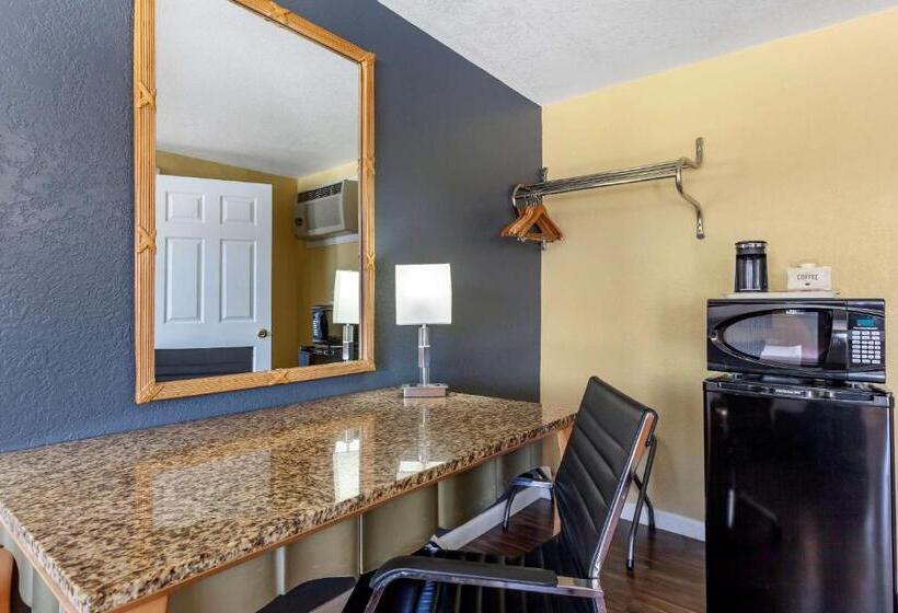 غرفة قياسية, Econo Lodge Clovis