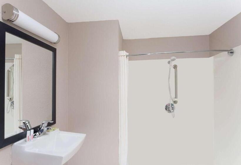 غرفة قياسية لذوى الاحتياجات الخاصة, Super 8 By Wyndham Green River