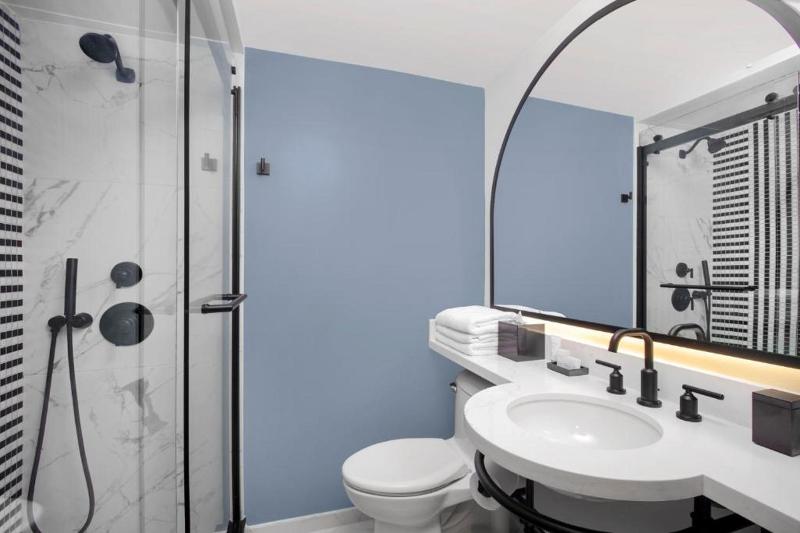 غرفة ديلوكس, The Don Cesar