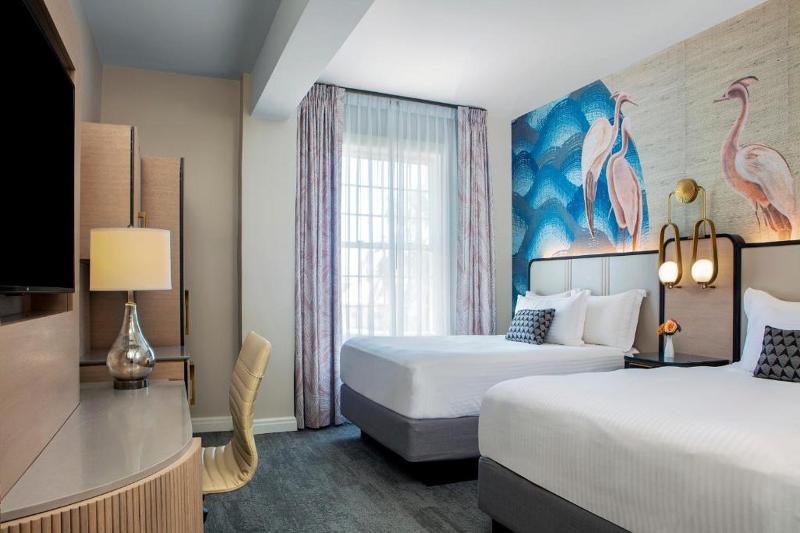 جناح جونيور ديلوكس, The Don Cesar