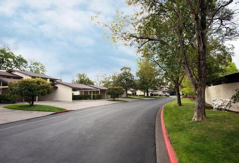 Хижина, Silverado Resort