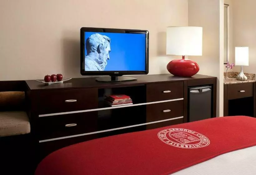 اتاق استاندارد با تخت بزرگ, The Statler Hotel At Cornell University