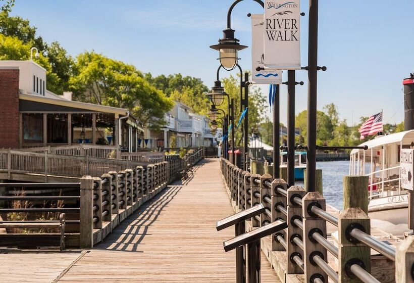 اتاق استاندارد با 2 تخت دوبل, Ballast Wilmington, Tapestry Collection By Hilton