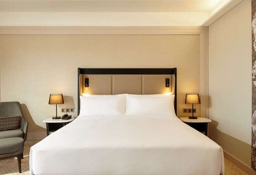 Люкс Кровать Кинг, Ballast Wilmington, Tapestry Collection By Hilton