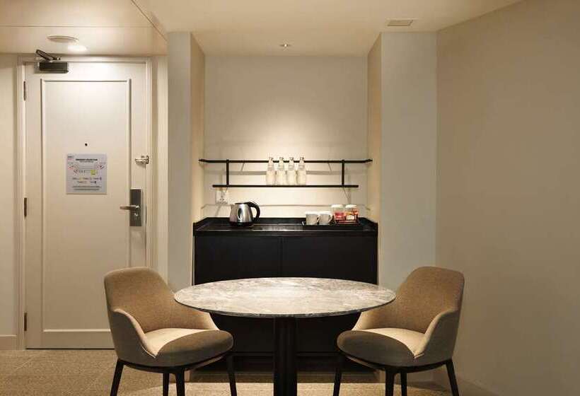 سوئیت با تخت بزرگ, Ballast Wilmington, Tapestry Collection By Hilton