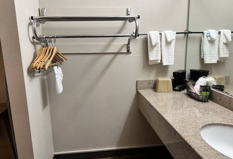 ２ダブルベッドのスタンダードルーム, Days Inn By Wyndham College Park Airport Best Road