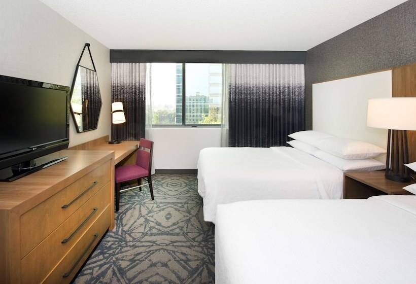 침실 2개 스위트, Embassy Suites By Hilton Walnut Creek