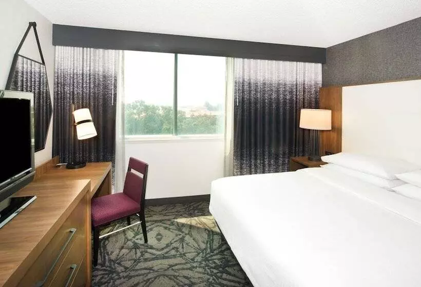 سوئیت پریمیوم 2 خوابه, Embassy Suites By Hilton Walnut Creek