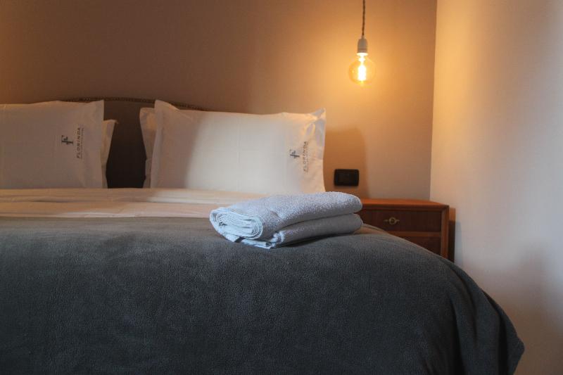 جناح ديلوكس, Florinda