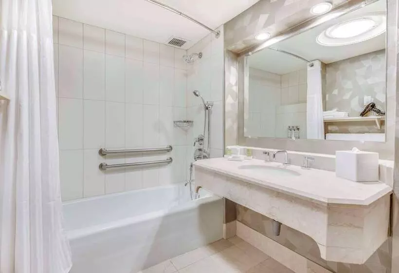 اتاق استاندارد با 2 تخت دوبل, Hilton Washington Dc Capitol Hill