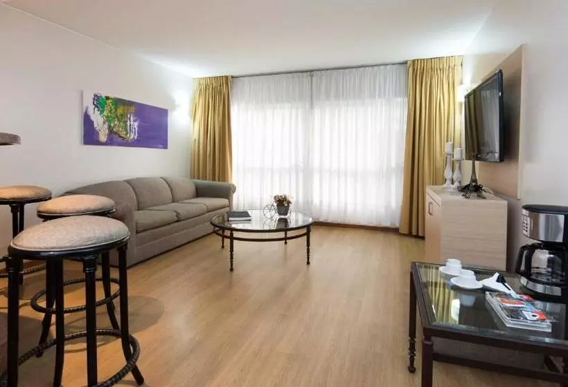プレジデントスイートルーム, Holiday Inn Montevideo, An Ihg