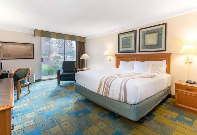デラックスルーム, La Quinta By Wyndham Redding