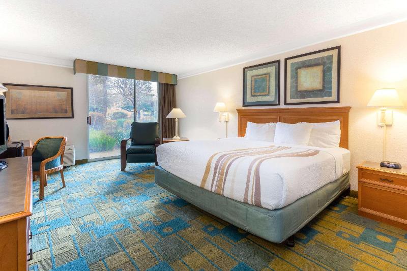 غرفة ديلوكس سرير كينج, La Quinta By Wyndham Redding