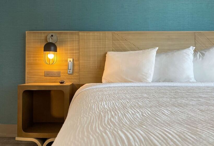 스탠다드 룸 킹사이즈 침대, Marseilles Beachfront