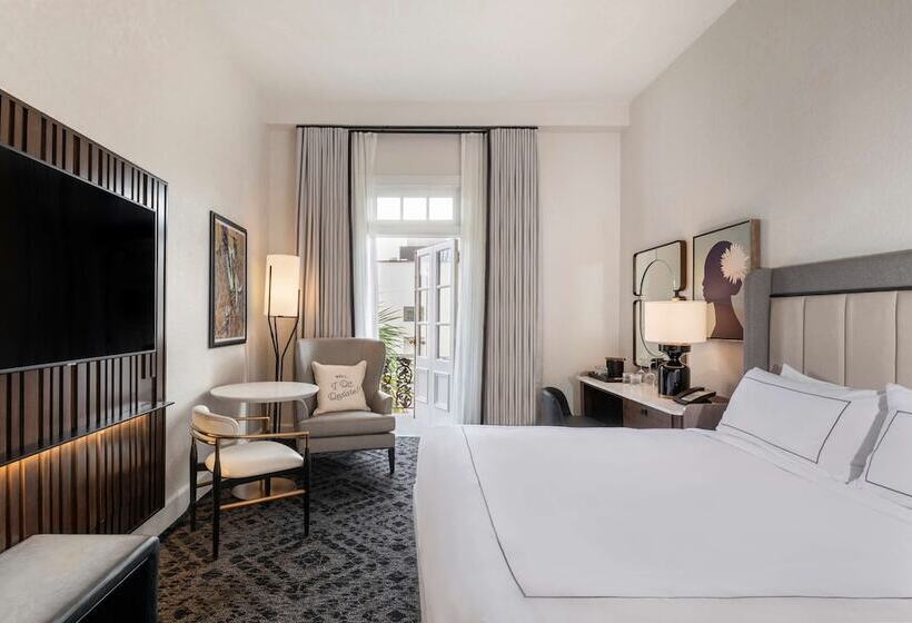 스탠다드 룸 더블 침대, Mills House Charleston, Curio Collection By Hilton