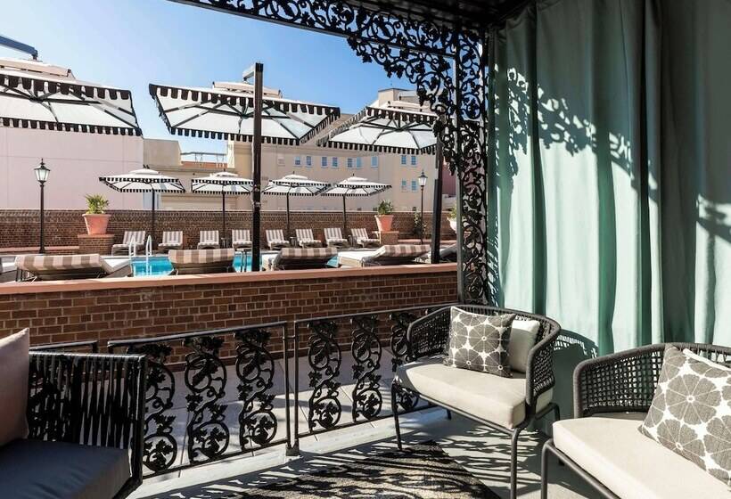 코티지 풀장 전망, Mills House Charleston, Curio Collection By Hilton