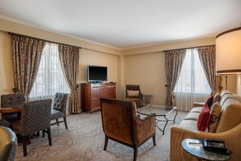 سوئیت با تخت بزرگ, Omni Royal Orleans