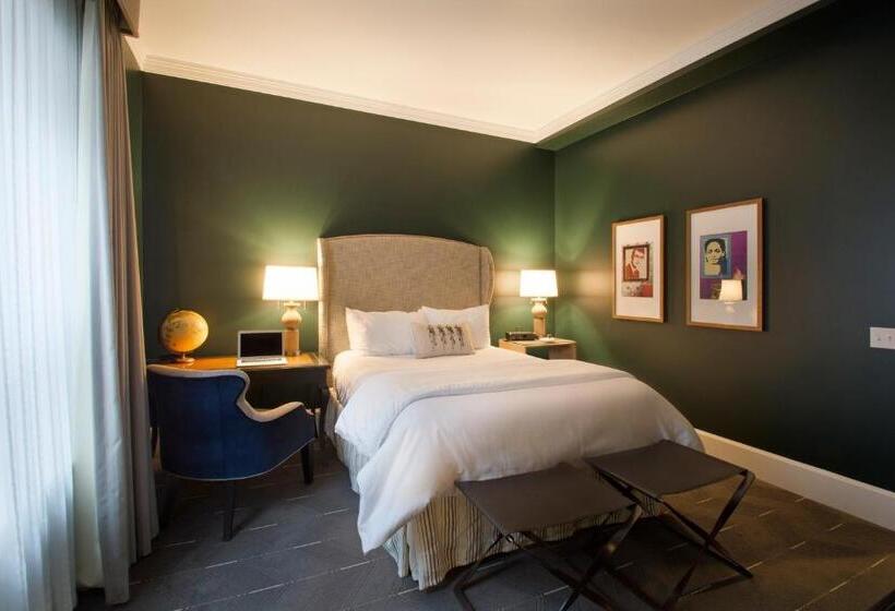 デラックスルーム, Sentinel