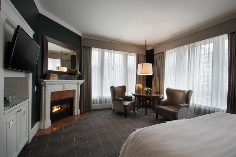 プレミアムルーム, Sentinel