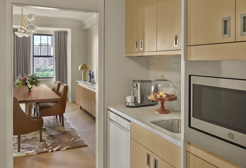 スタンダードルーム, The Newbury Boston