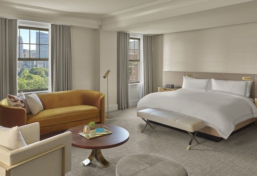 スタンダードルーム, The Newbury Boston