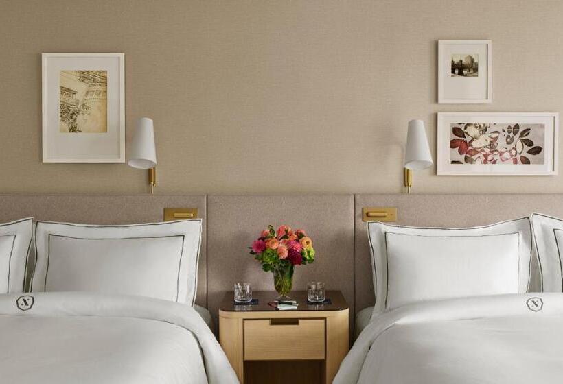 スタンダードルーム, The Newbury Boston