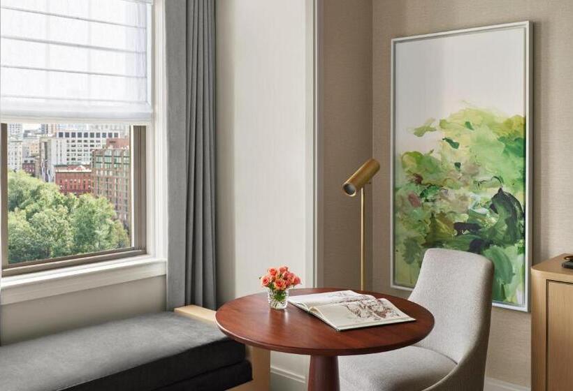 스탠다드 룸 킹사이즈 침대, The Newbury Boston