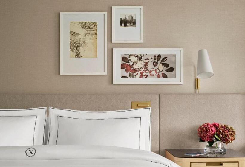 장애인을 위한 킹사이즈 침대 스탠다드 룸, The Newbury Boston