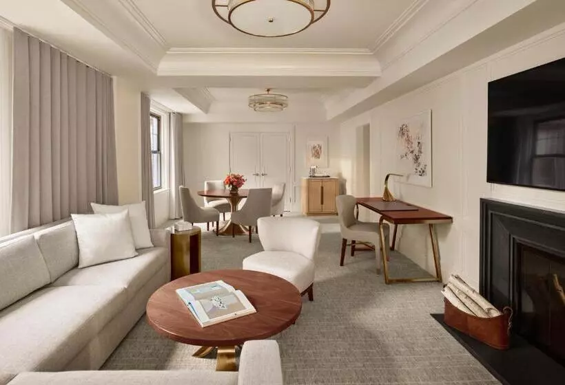 Deluxe Suite King Bed, The Newbury Boston