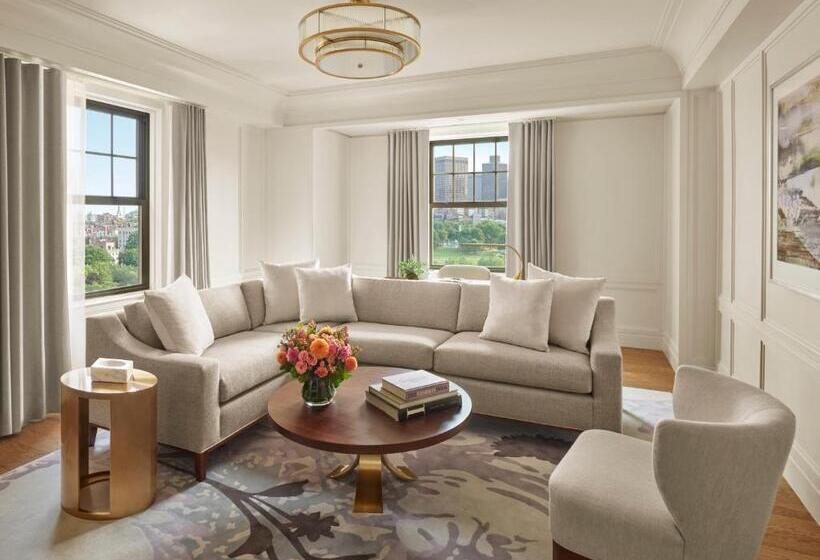 ガーデンビュースイート, The Newbury Boston