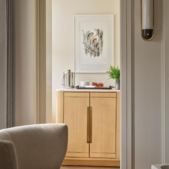 ガーデンビュースイート, The Newbury Boston