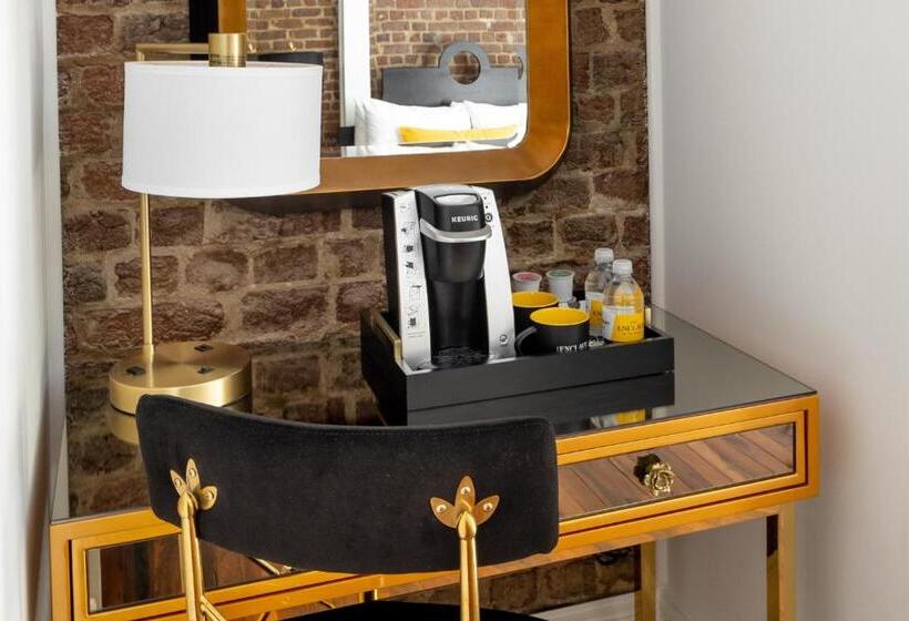 プレミアムルーム, The Vendue, Downtown Art