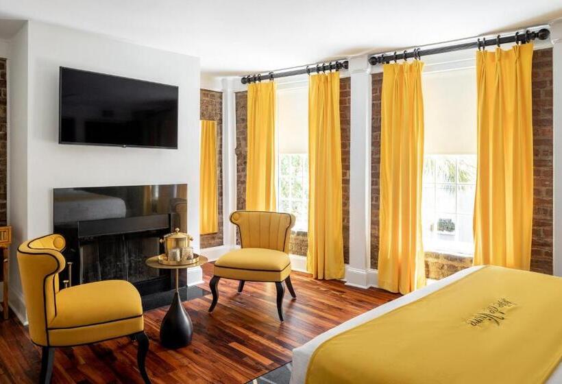 プレミアムルーム, The Vendue, Downtown Art