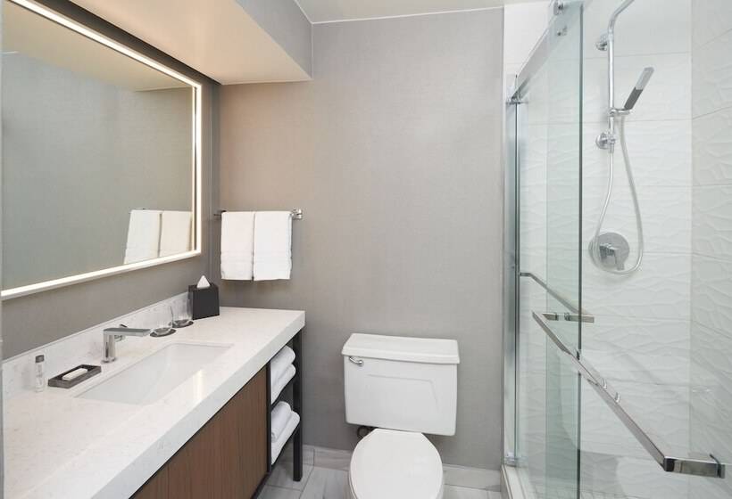 חדר קלאב, The Westin Indianapolis