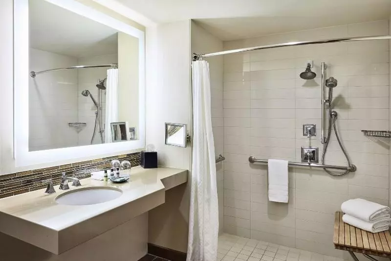 اتاق استاندارد با تخت بزرگ, The Westin La Paloma Resort & Spa