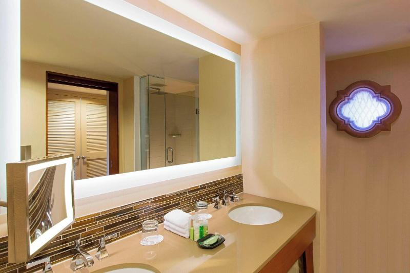 اتاق استاندارد با تخت بزرگ, The Westin La Paloma Resort & Spa