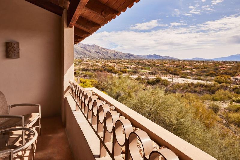 Deluxe Room Mountain View, The Westin La Paloma Resort & Spa