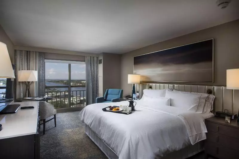 キングサイズベッドのスタンダードルーム, The Westin Tampa Waterside