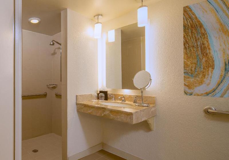 キングサイズベッドのスタンダードルーム, The Westin Tampa Waterside