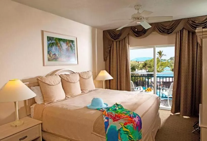 キングサイズベッドのスイートルーム, Tween Waters Island Resort & Spa