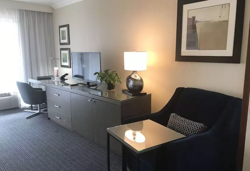 اتاق استاندارد با تخت دوبل و چشم‌انداز, West Beach Inn, A Coast