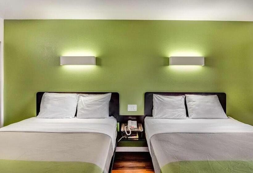 غرفة ديلوكس رباعية, Motel 6visalia, Ca