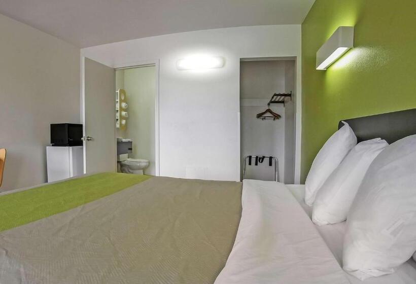 غرفة قياسية سرير كينج, Motel 6visalia, Ca