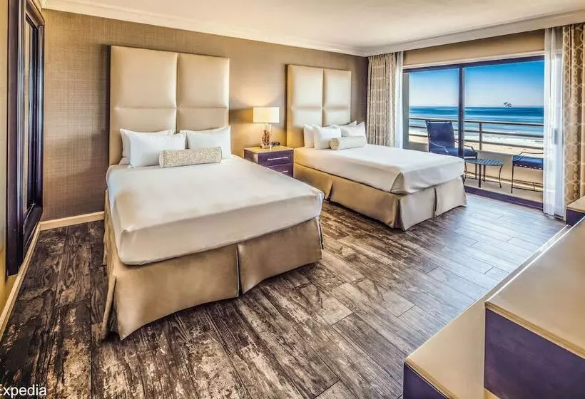 اتاق استاندارد با 2 تخت دوبل, The Waterfront Beach Resort, A Hilton