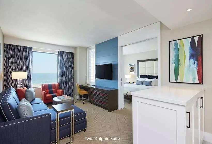 سوئیت برای معلولان, The Waterfront Beach Resort, A Hilton