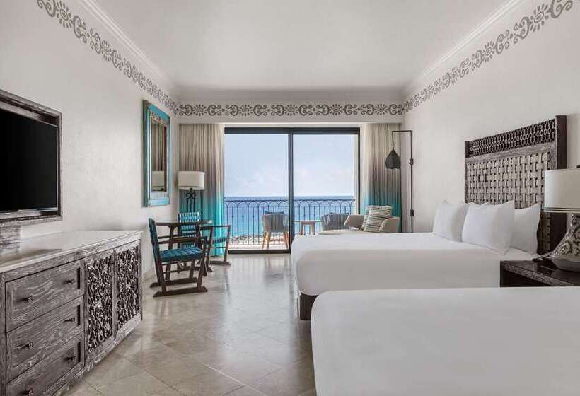 스탠다드 룸 바다 전망, The Waterfront Beach Resort, A Hilton